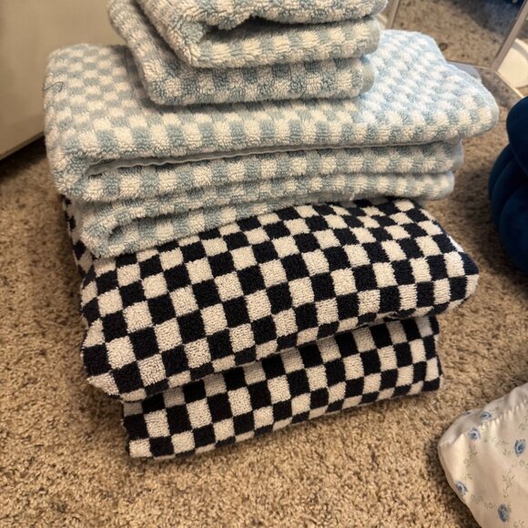 Blue Themed Dorm Decor - Picture 2 of 7